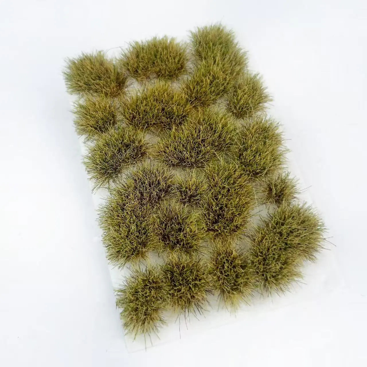Size reference chart for 18pcs irregular static grass tufts, single sheet dimension 8.5cm*5.8cm, grass height 8mm, seasonal static grass material for all scale model terrain hobbyists